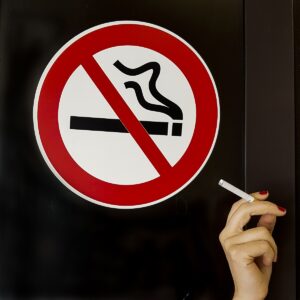 cartello vietato fumare