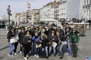 Gruppo di fotoamatori a Venezia